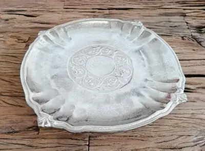 Runde Dekoschale mit Ornamenten Silber, Aluminium 40 cm