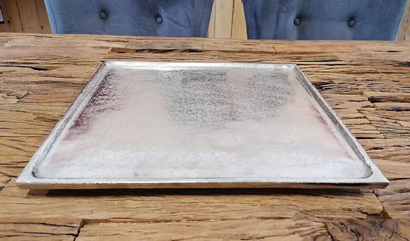 Dekoteller Aluminium Silber 25 × 25 cm auf Standfüßen