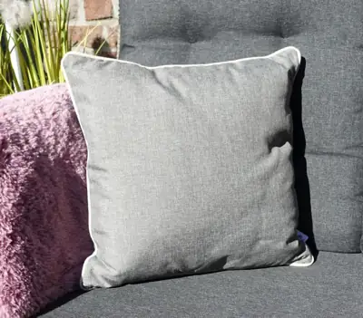 Outdoor-Kissen Grau mit Keder in Natur 45 × 45 cm inkl. Füllung